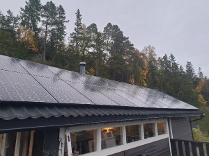 Solcelle på tak.jpg