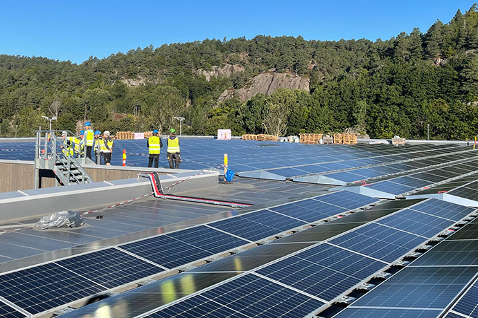 Bravida installerar solcellsanläggning